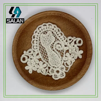 Spot wholesale DIY mobile phone cloth paste lace accessories cute hollow kitten lace cloth paste clothing decoration
Spot wholesale DIY mobile phone cloth paste lace accessories cute hollow kitten lace cloth paste clothing decoration
