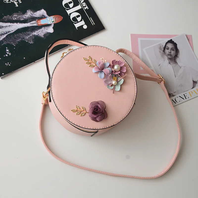 New Flower Decoration Mini Bag Korean Edition Fashion Circular Slant Bag Single Shoulder Small Bag Wholesale
New Flower Decoration Mini Bag Korean Edition Fashion Circular Slant Bag Single Shoulder Small Bag Wholesale