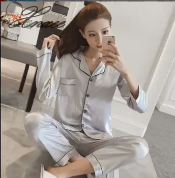 Xnxee spring and autumn new ladies simulation silk sexy lining long-sleeved cardigan pajamas home service two-piece suit M-5XL
Xnxee spring and autumn new ladies simulation silk sexy lining long-sleeved cardigan pajamas home service two-piece suit M-5XL