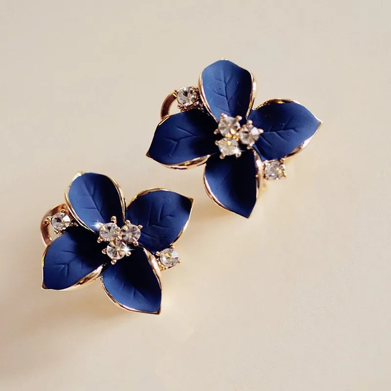 Classic Blue Flower Stud Earrings For Women Fashion Brand Rhinestone Earring Elegant Trendy Party Luxury Fine Jewelry Brincos
Classic Blue Flower Stud Earrings For Women Fashion Brand Rhinestone Earring Elegant Trendy Party Luxury Fine Jewelry Brincos