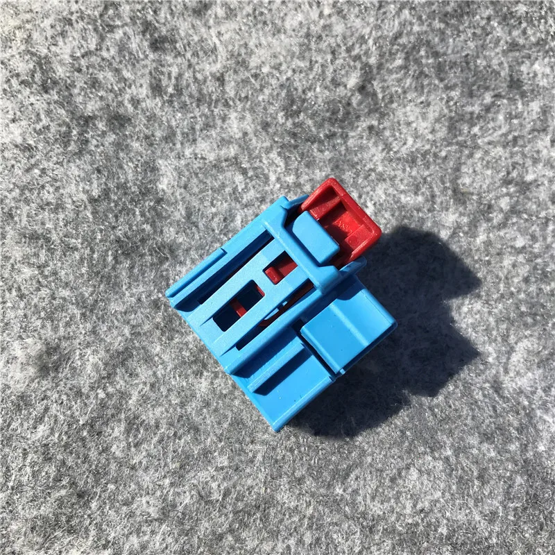 For Volkswagen VW Passat B8 Golf 7.5 taillight plug connector 1K8 972 298 B
For Volkswagen VW Passat B8 Golf 7.5 taillight plug connector 1K8 972 298 B