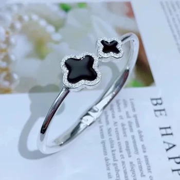 S990 pure silver lucky grass opening micro set zircon boutique Korean sweet girl student bracelet
S990 pure silver lucky grass opening micro set zircon boutique Korean sweet girl student bracelet