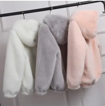 2019 Women Short Section Large Size Winter Autumn Spring Man-Made Fur Jacket Female Sexy Faux Fur Hooded Coats Size 5Xl 6Xl S30
2019 Women Short Section Large Size Winter Autumn Spring Man-Made Fur Jacket Female Sexy Faux Fur Hooded Coats Size 5Xl 6Xl S30