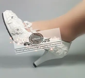 White lace wedding pumps shoes woman bride bridal handmade plus size 8cm high heels platforms white lace crystal shoes HS303
White lace wedding pumps shoes woman bride bridal handmade plus size 8cm high heels platforms white lace crystal shoes HS303
