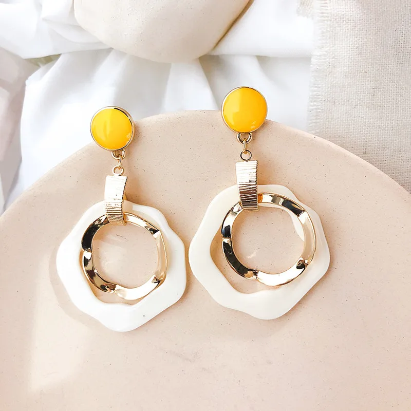 Dominated Fashion metal irregular circle long geometric Multi-layer acrylic metal Women Drop earrings
Dominated Fashion metal irregular circle long geometric Multi-layer acrylic metal Women Drop earrings