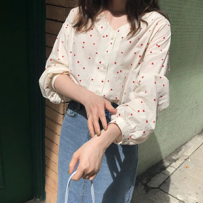 Sweet Heart Print V Neck Top Women Blouse Puff Sleeve Shirt Spring Summer Kawaii Chemise Femme Chemisier Blusa Mujer Camisa
Sweet Heart Print V Neck Top Women Blouse Puff Sleeve Shirt Spring Summer Kawaii Chemise Femme Chemisier Blusa Mujer Camisa
