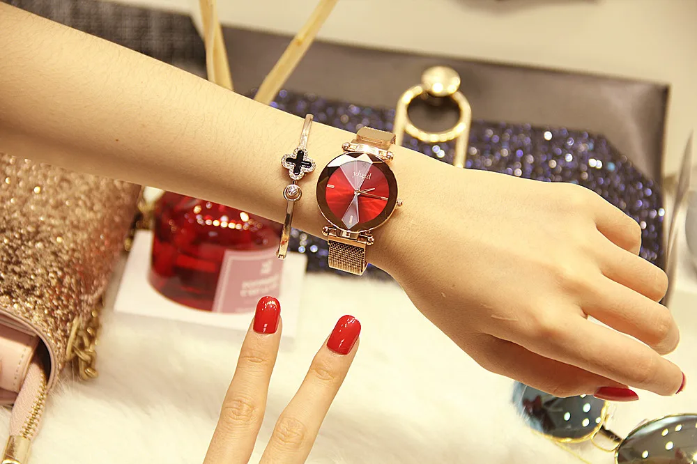 High Quality Waterproof Fashion Ladies Quartz Watch Trend Simple Temperament Wrist Watch High quality Watch Relogio Feminino
High Quality Waterproof Fashion Ladies Quartz Watch Trend Simple Temperament Wrist Watch High quality Watch Relogio Feminino