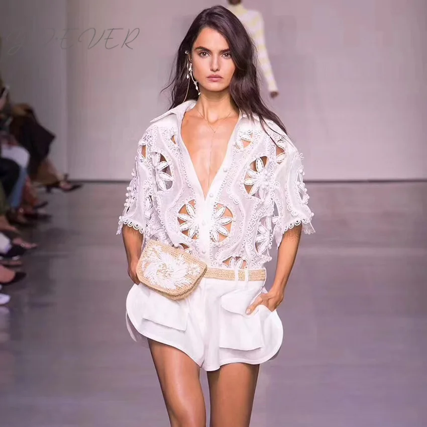 HIGH QUALITY New Stylish 2019 Runway Suit Set Women's Embroidery Hollow Out Loose Blouse Shirt Shorts Set
HIGH QUALITY New Stylish 2019 Runway Suit Set Women's Embroidery Hollow Out Loose Blouse Shirt Shorts Set