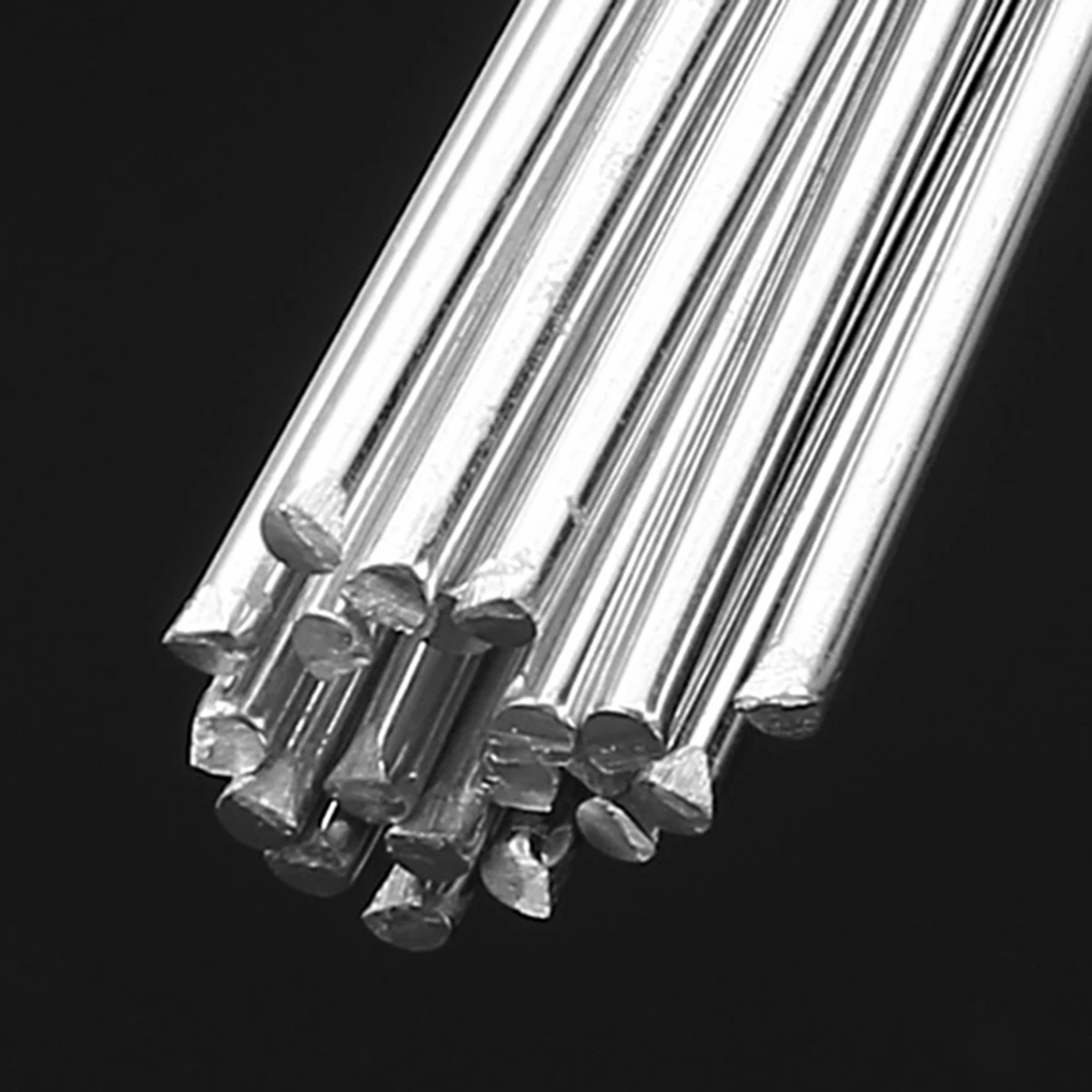 20Pcs/Lot Anti-rust Wire Soldering Rod Aluminum Welding Rods For Argon Arc Welding & Filling Material 2mmx500mm
20Pcs/Lot Anti-rust Wire Soldering Rod Aluminum Welding Rods For Argon Arc Welding & Filling Material 2mmx500mm