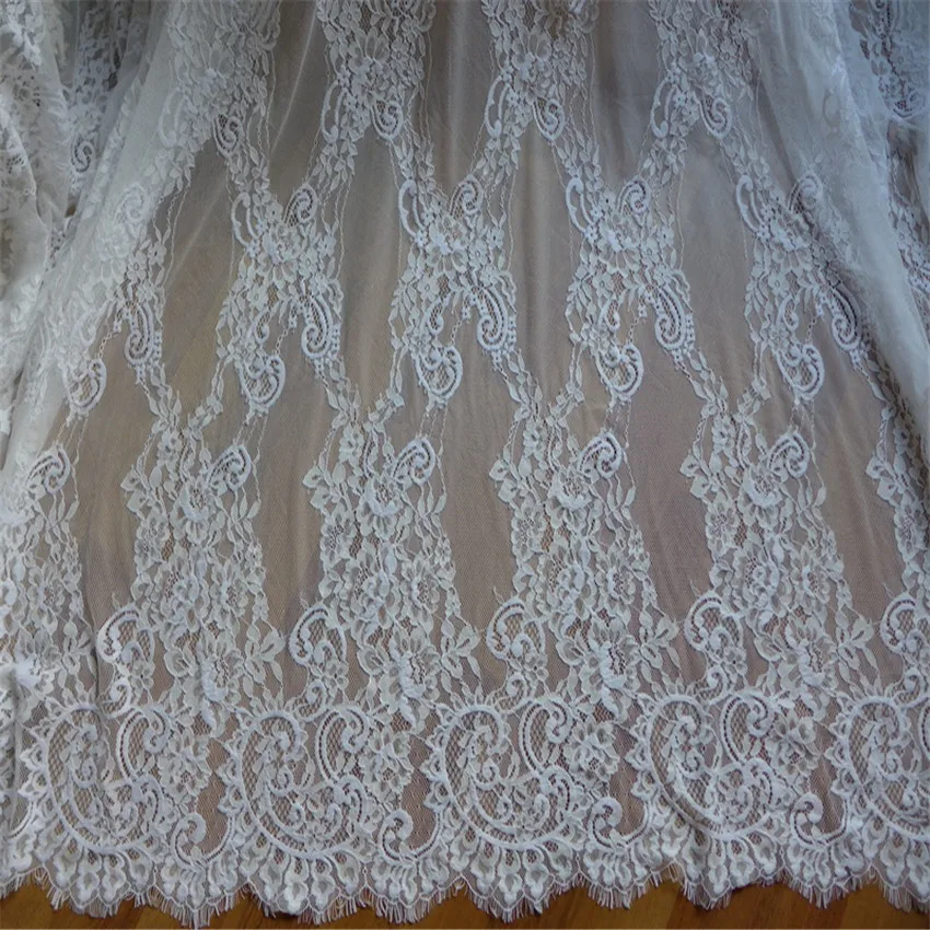 New Design Chantilly Lace Fabric Eyelash Lace Fabric For Wedding Gowns Bridal Veils Mantilla Mosquito Net
New Design Chantilly Lace Fabric Eyelash Lace Fabric For Wedding Gowns Bridal Veils Mantilla Mosquito Net