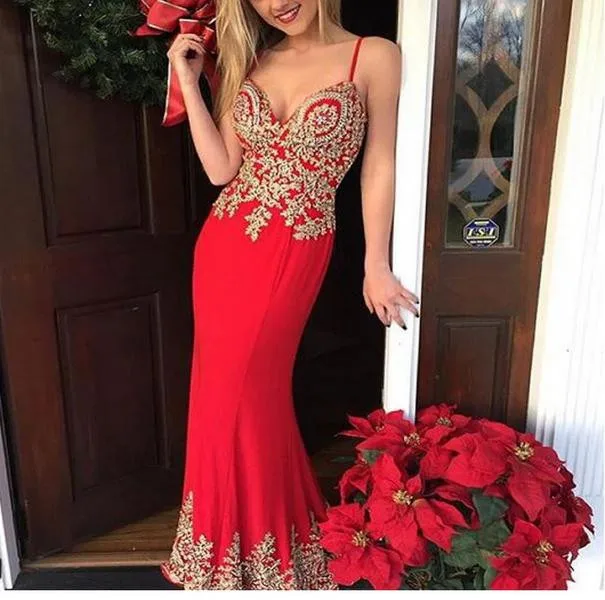 New-Arrival-Red-Satin-Mermaid-Bridesmaid-Dress-2017-V-Neck-Appliques-Beaded-Spaghetti-Straps-Zipper-Back.jpg_640x640