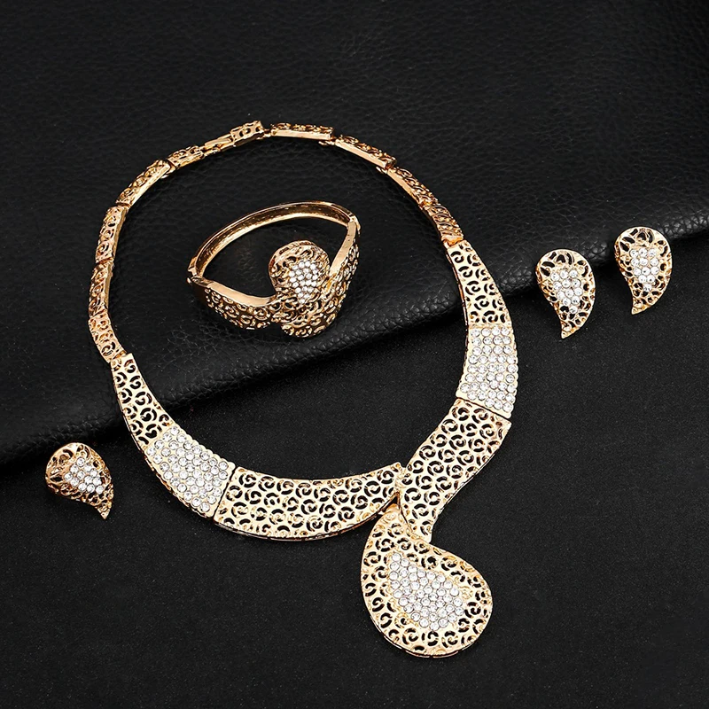 Drop Shipping Gold Jewelry Sets Crystal Rhinestone Necklace Bracelet Earrings and Ring Wedding Sets Fashionable
Drop Shipping Gold Jewelry Sets Crystal Rhinestone Necklace Bracelet Earrings and Ring Wedding Sets Fashionable