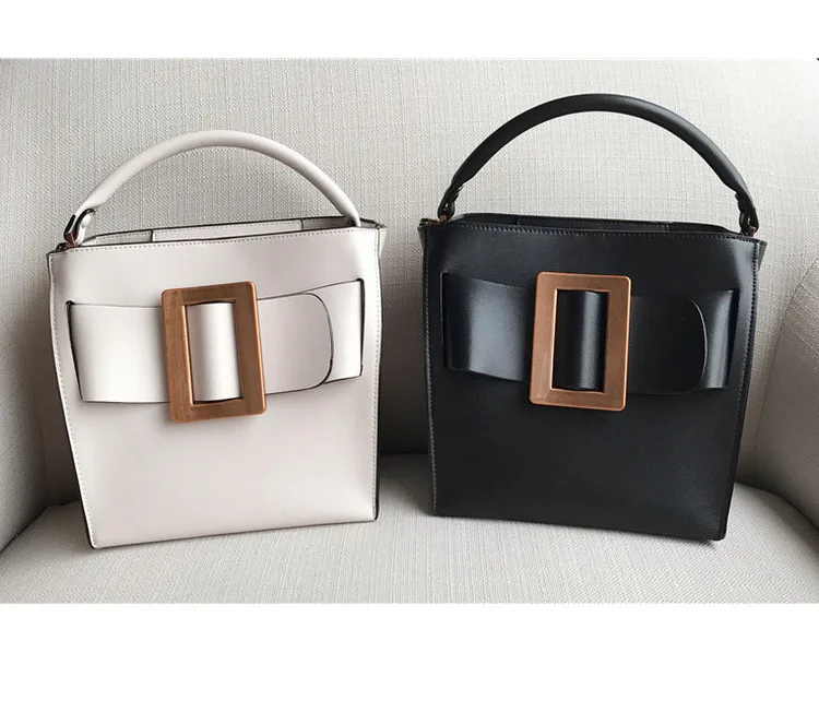 free shipping2018 metal generous bales aslant restoring ancient ways single shoulder bag handbag leather bucket
free shipping2018 metal generous bales aslant restoring ancient ways single shoulder bag handbag leather bucket