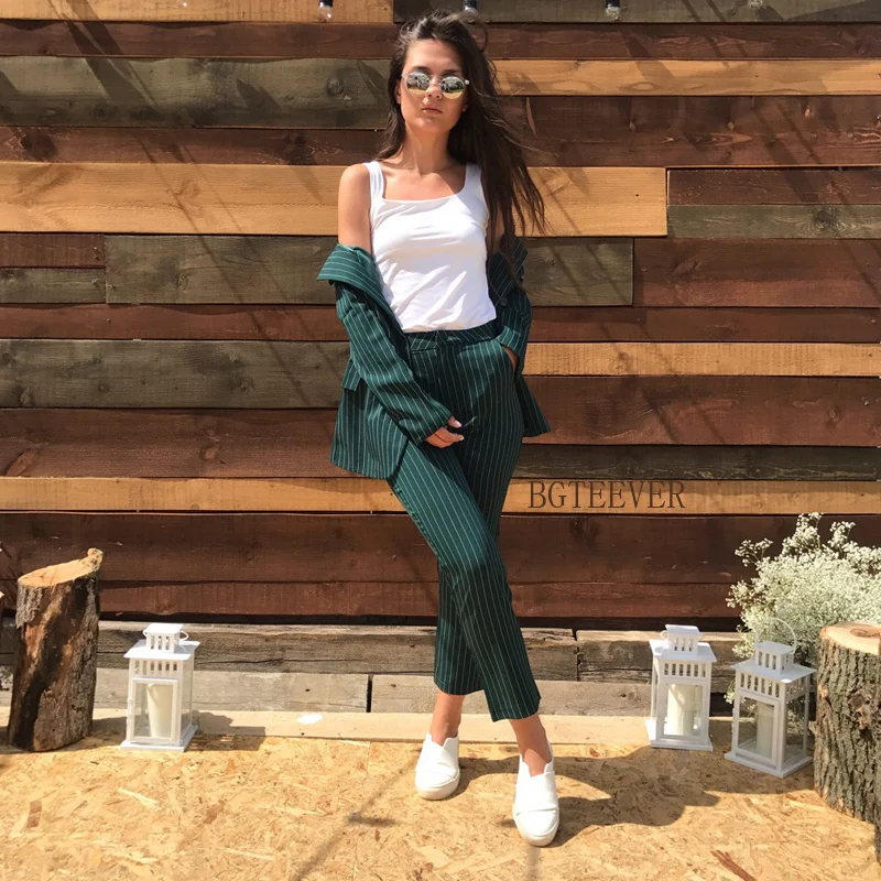 Work Fashion Pant Suits 2 Piece Set for Women Double Breasted Striped Blazer Jacket & Trouser Office Lady Suit Feminino 2019
Work Fashion Pant Suits 2 Piece Set for Women Double Breasted Striped Blazer Jacket & Trouser Office Lady Suit Feminino 2019