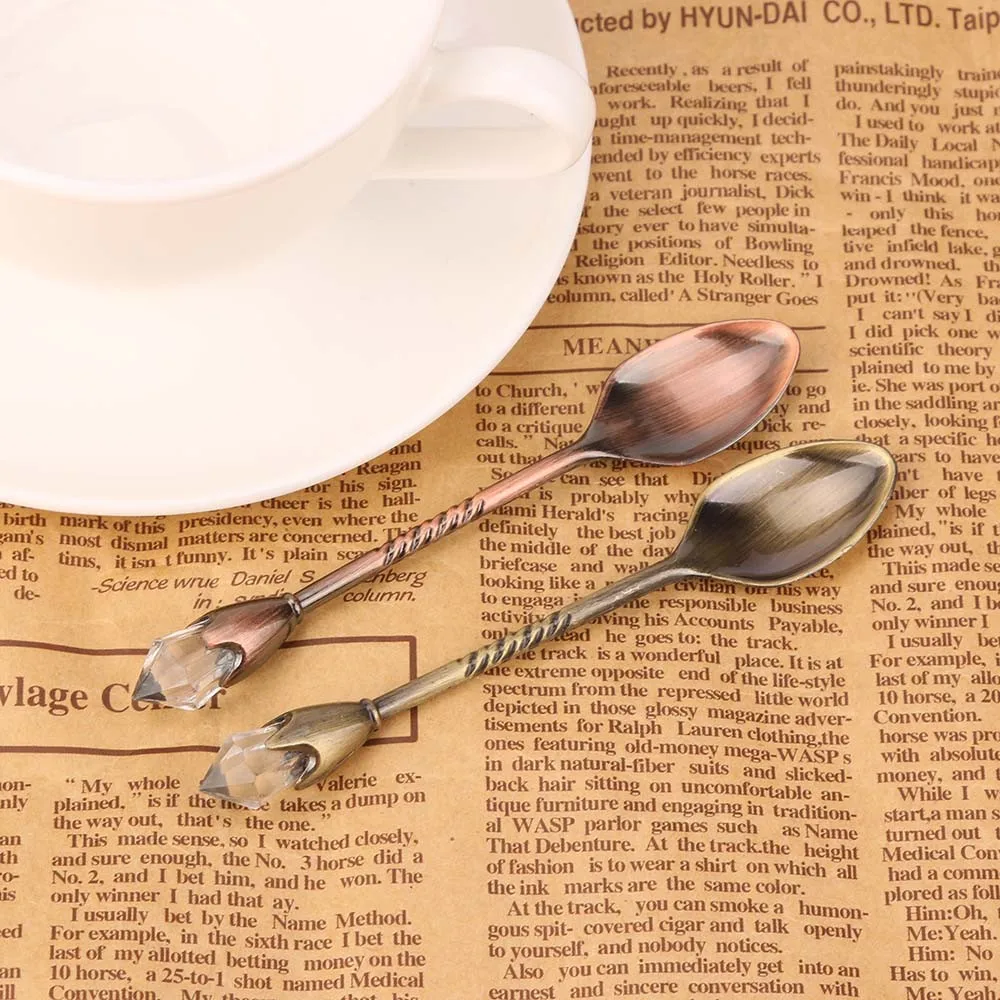 Exquisite Crystal Head Retro Style Coffee Spoons Fork Sugar Tea Dessert Cutlery Seasoning Spoon Kitchen Tableware A60
Exquisite Crystal Head Retro Style Coffee Spoons Fork Sugar Tea Dessert Cutlery Seasoning Spoon Kitchen Tableware A60