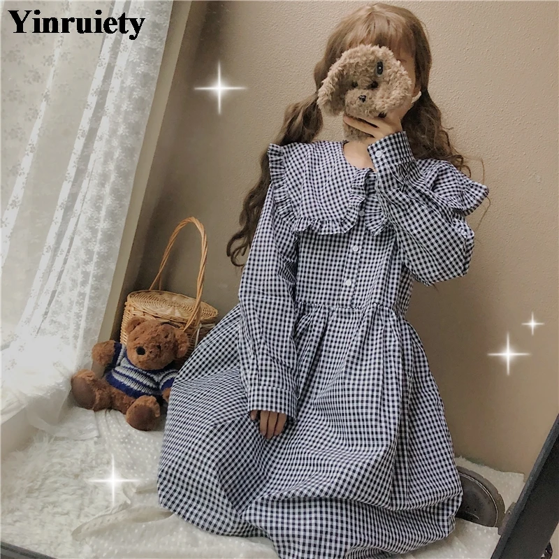 Japanese Harajuku Women Lolita Style Dress Ruffled Collar Black Plaid Loose Cotton Dress Mori Girl Cute Kawaii Preppy Mini Dress
Japanese Harajuku Women Lolita Style Dress Ruffled Collar Black Plaid Loose Cotton Dress Mori Girl Cute Kawaii Preppy Mini Dress