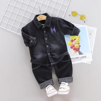 Children's suit spring and autumn new male baby fashion denim clothing cartoon two-piece suit boy casual clothes
Children's suit spring and autumn new male baby fashion denim clothing cartoon two-piece suit boy casual clothes