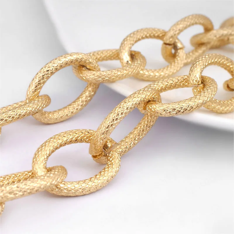 (22980)1 meter 27*18MM Oxidation Gold Color Aluminum Embossed Round O Shape Chains Diy Jewelry Findings Accessories Wholesale
(22980)1 meter 27*18MM Oxidation Gold Color Aluminum Embossed Round O Shape Chains Diy Jewelry Findings Accessories Wholesale