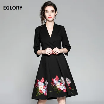 European New Fashion Collection 2018 Autumn Dress Women V-Neck Gorgeous Embroidery 3/4 Sleeve A-Line Cotton Dress Vintage 50s
European New Fashion Collection 2018 Autumn Dress Women V-Neck Gorgeous Embroidery 3/4 Sleeve A-Line Cotton Dress Vintage 50s