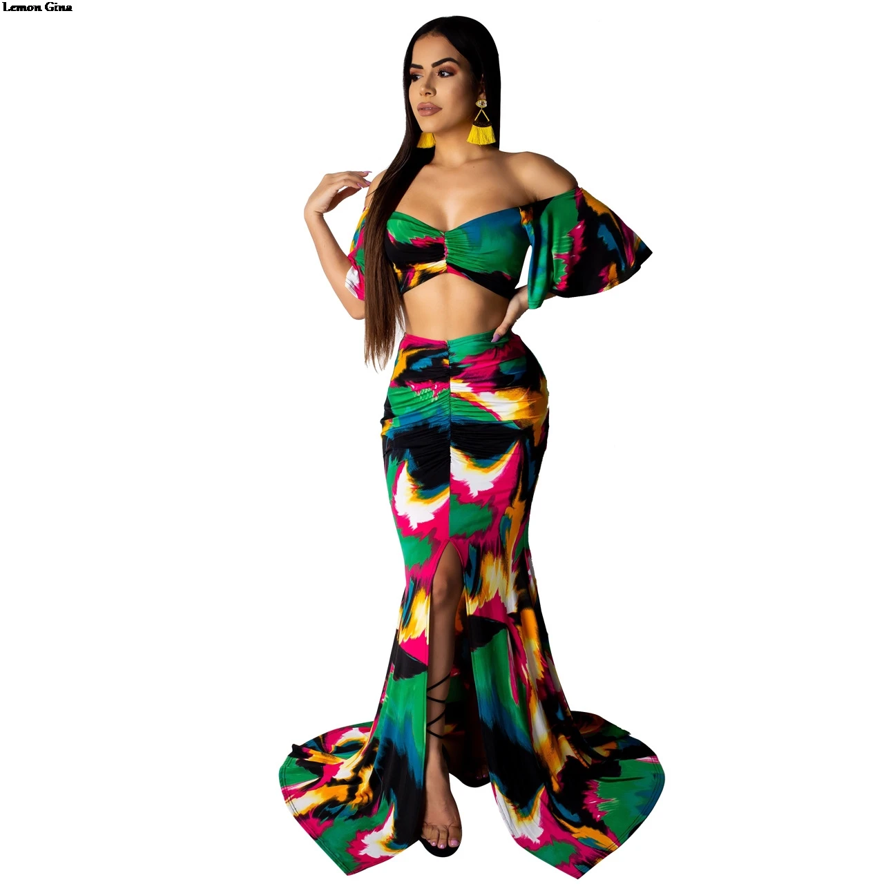 Lemon Gina 2019 women tracksuit off shoulder color paisley crop top floor length mermaid maxi skirt suit 2pcs set outfit CY1121
Lemon Gina 2019 women tracksuit off shoulder color paisley crop top floor length mermaid maxi skirt suit 2pcs set outfit CY1121