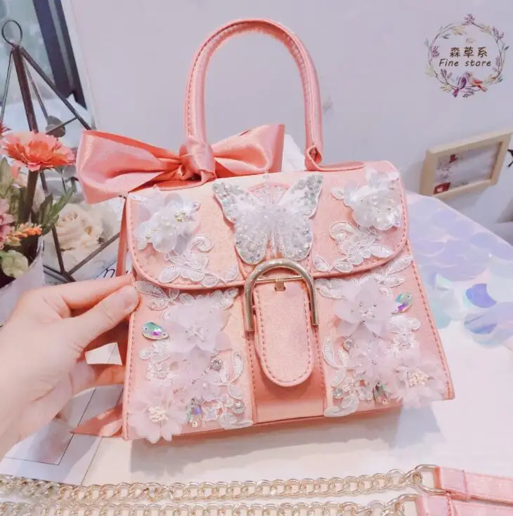 Sweet Fairy Bag Fashion Custom Lace Stereo Sequin Flower Tote Diagonal Shoulder Chain Bag
Sweet Fairy Bag Fashion Custom Lace Stereo Sequin Flower Tote Diagonal Shoulder Chain Bag