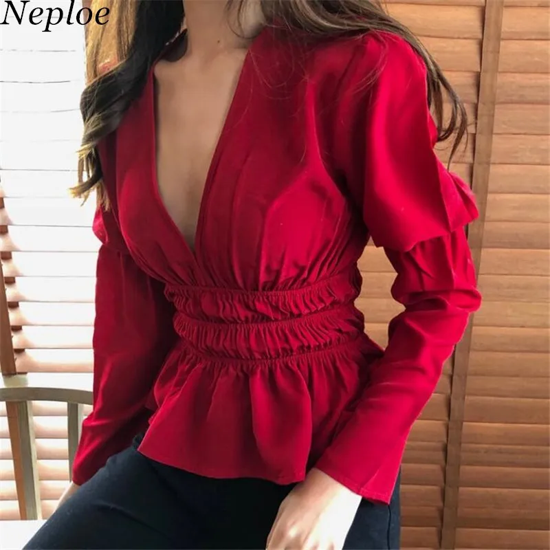 Neploe New Spring Solid Red Long Sleeve Women Blouse Sexy V-neck Ruffles Slim Female Shirt Fahion Pleated Blusa Feminine 67599
Neploe New Spring Solid Red Long Sleeve Women Blouse Sexy V-neck Ruffles Slim Female Shirt Fahion Pleated Blusa Feminine 67599
