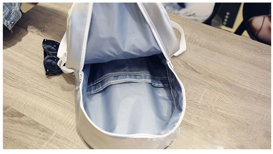 HTB1SiTzSXXXXXaWXXXXq6xXFXXXF