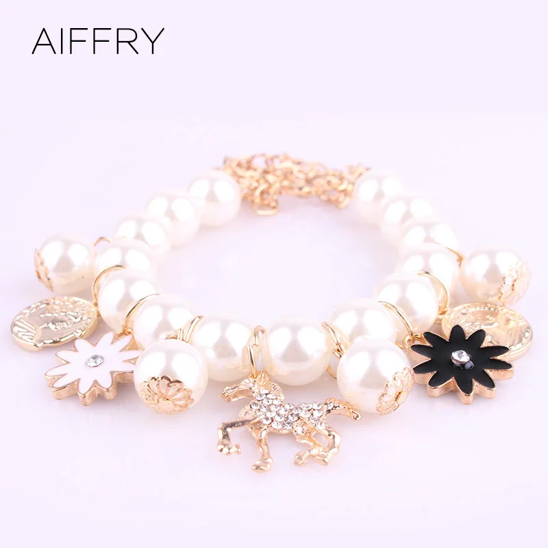 2015 Trendy Fashion Pearl Flower Charm Bracelet & Bangle For Women Fashion Jewelry B1065
2015 Trendy Fashion Pearl Flower Charm Bracelet & Bangle For Women Fashion Jewelry B1065