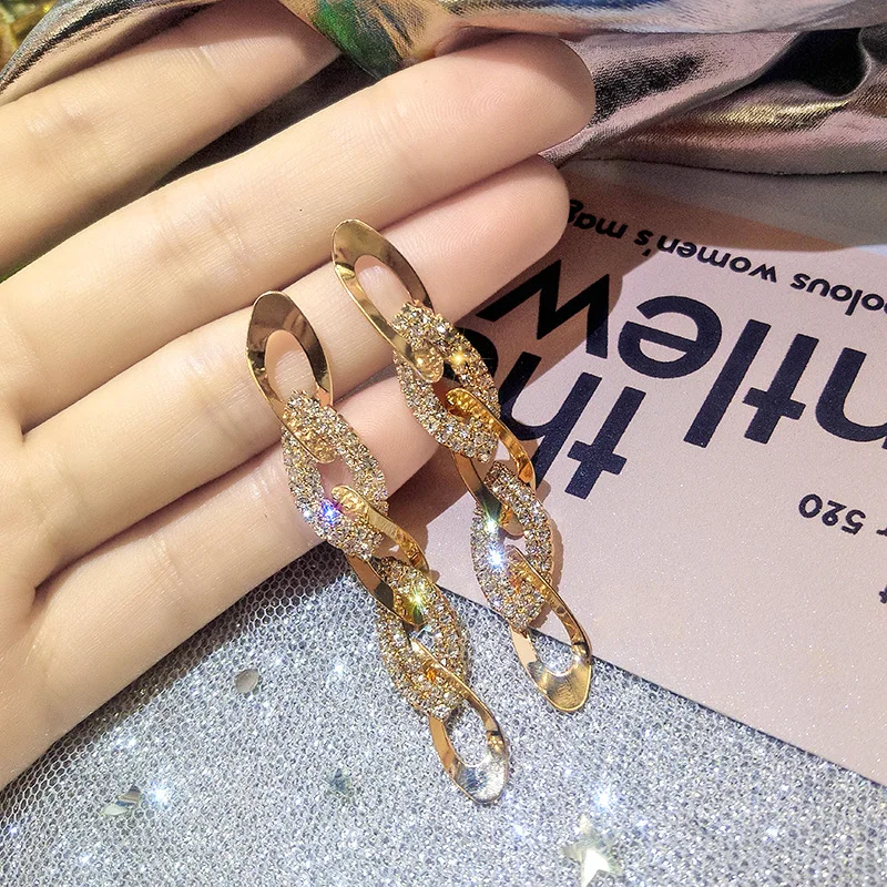 New Fashion Exaggerated Long Tassel Geometric Women Earrings Temperament Personality Zircon Gold Jewelry
New Fashion Exaggerated Long Tassel Geometric Women Earrings Temperament Personality Zircon Gold Jewelry