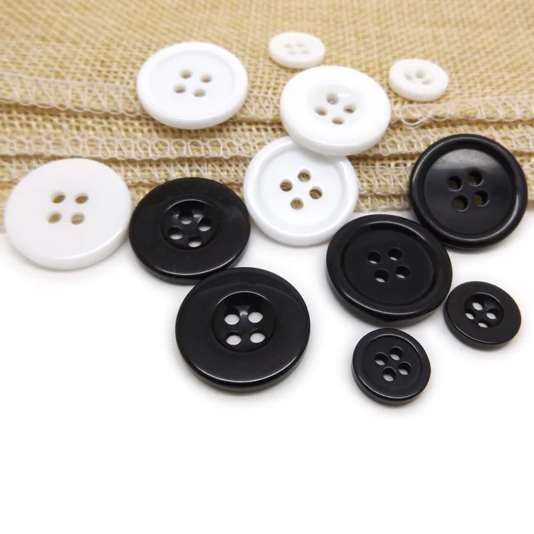 100 шт смолы Черный Белый 4 отверстия кнопки для рубашки платье пальто костюм