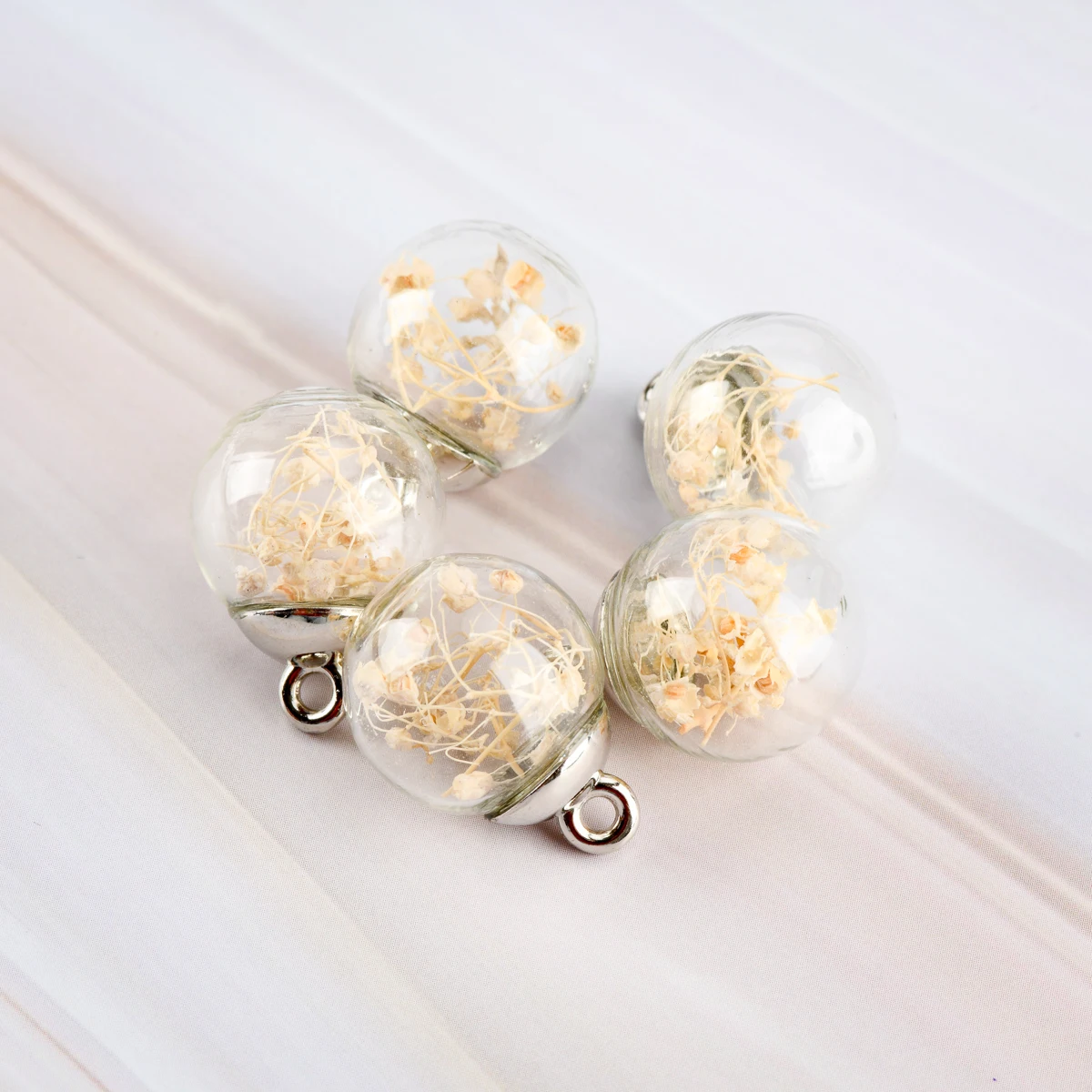 Hollow DIY Glasses Beads Natural Dried Flowers flower Beads & Jewelry Making Glass Beads Wholesale #IZ507
Hollow DIY Glasses Beads Natural Dried Flowers flower Beads & Jewelry Making Glass Beads Wholesale #IZ507