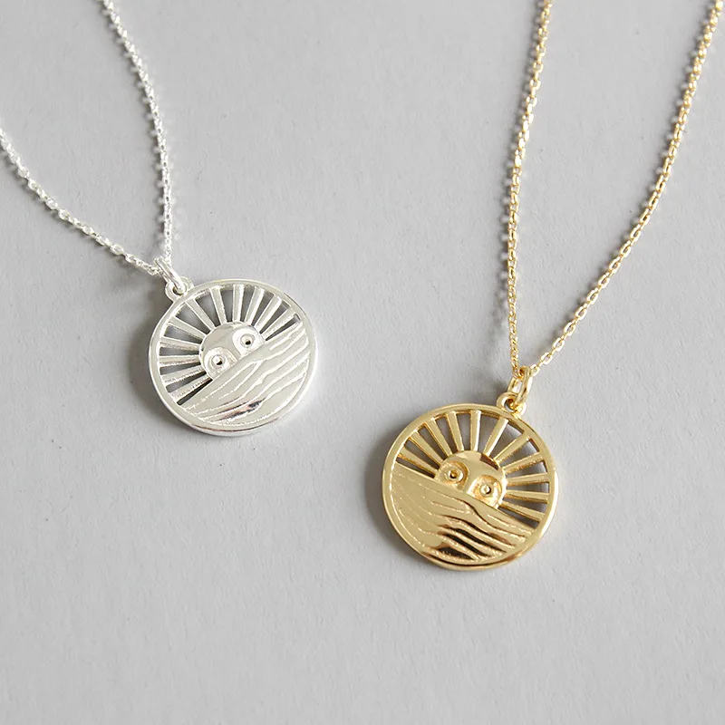 Sterling 925 silver funny sun smiley face pendant necklace gold round card openwork smiley necklace for women for women jewelry
Sterling 925 silver funny sun smiley face pendant necklace gold round card openwork smiley necklace for women for women jewelry