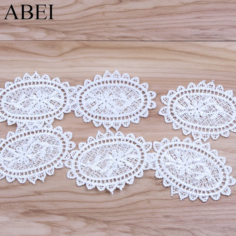30pcs/lot Sew On White Guipure Lace Fabric Oval Flower Applique Trims for Garment Accessories Decoration DIY Patchwork Craft
30pcs/lot Sew On White Guipure Lace Fabric Oval Flower Applique Trims for Garment Accessories Decoration DIY Patchwork Craft