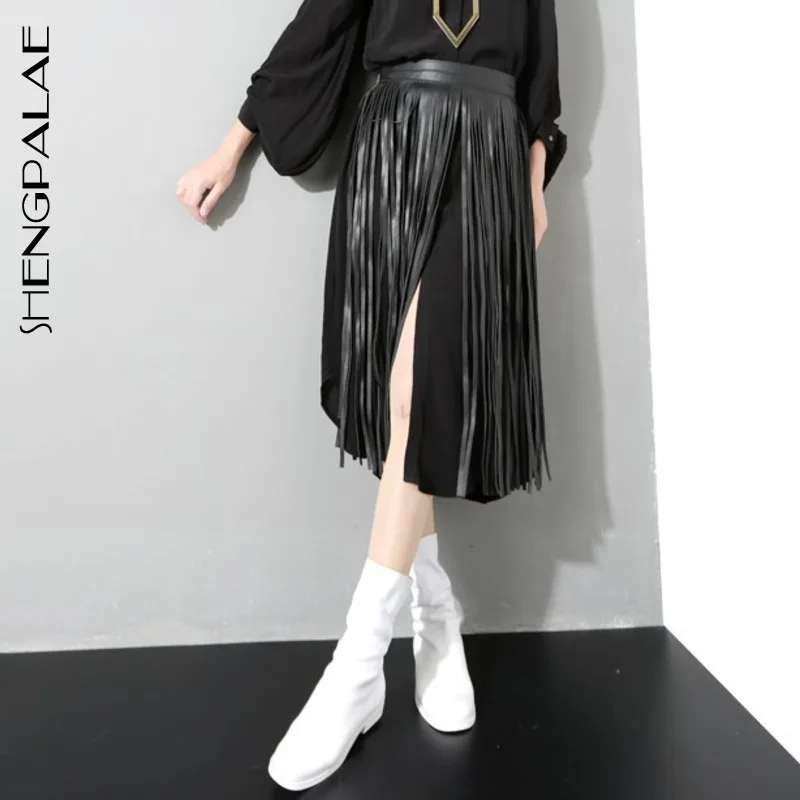 SHENGPALAE 2018 New Spring Summeer Fashion Tide Black Punk Style Long Fringed Rivet Wide Personality Belt Women All Match QC151
SHENGPALAE 2018 New Spring Summeer Fashion Tide Black Punk Style Long Fringed Rivet Wide Personality Belt Women All Match QC151