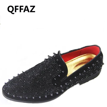 QFFAZ New leather shoes men Men's Flats Slip On loafers Solf Breathable Shoes Man Fashion Pointed Toe Black Rivets Men Shoes
QFFAZ New leather shoes men Men's Flats Slip On loafers Solf Breathable Shoes Man Fashion Pointed Toe Black Rivets Men Shoes