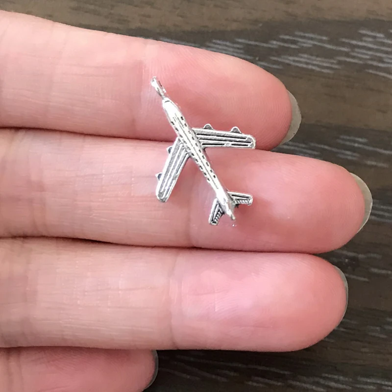 20PCS DIY Jewelry Airplane Charms Antique Silver Tone Travel Pendant Charm for Bracelets Necklaces Earrings Key Chains Bookmarks 
20PCS DIY Jewelry Airplane Charms Antique Silver Tone Travel Pendant Charm for Bracelets Necklaces Earrings Key Chains Bookmarks