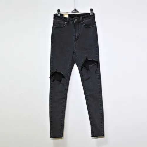 Pengpious new summer European fashion trendy college girls jeans knee holes tight pencil denim pants
Pengpious new summer European fashion trendy college girls jeans knee holes tight pencil denim pants