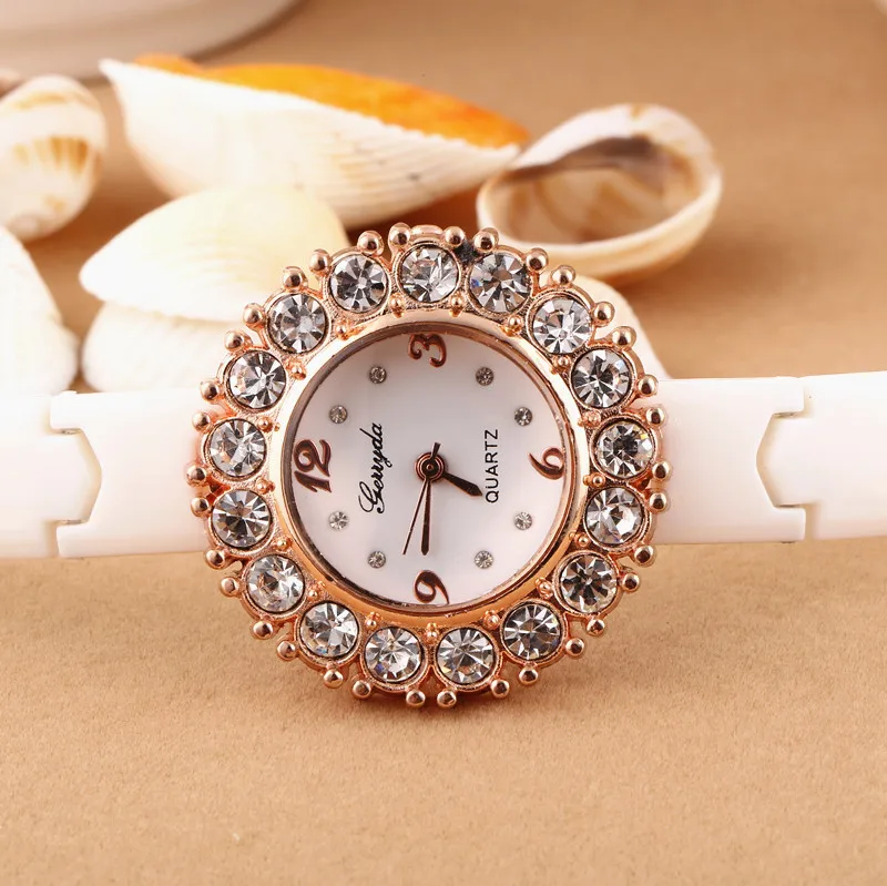 sun flower case in gold plate with big crystal deco,copy ceramic band,simple design dial,Gerryda ceramic woman fashion watches
sun flower case in gold plate with big crystal deco,copy ceramic band,simple design dial,Gerryda ceramic woman fashion watches