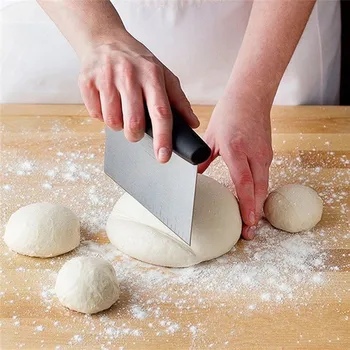 New Baking Pastry Tools Plastic Dough Icing Fondant Scraper Cake Decorating Plain Smooth Jagged Edge Spatulas Cutters Cake Tool
New Baking Pastry Tools Plastic Dough Icing Fondant Scraper Cake Decorating Plain Smooth Jagged Edge Spatulas Cutters Cake Tool