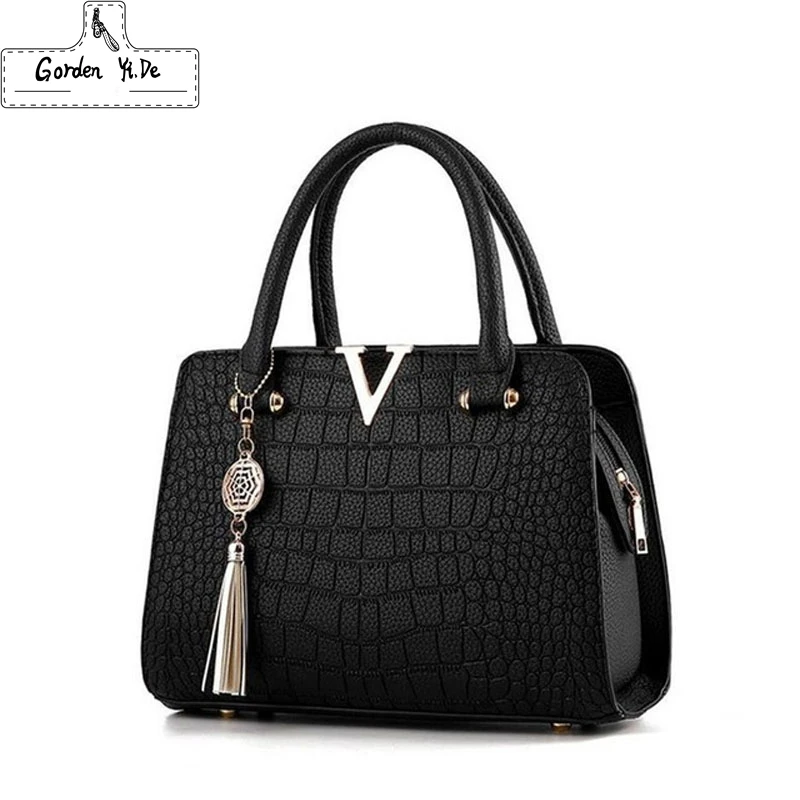 Woman Fashion Crocodile Leather V Letters Designer Handbags Luxury Quality Lady Shoulder Crossbody Bags Fringed Messenger Bag
Woman Fashion Crocodile Leather V Letters Designer Handbags Luxury Quality Lady Shoulder Crossbody Bags Fringed Messenger Bag