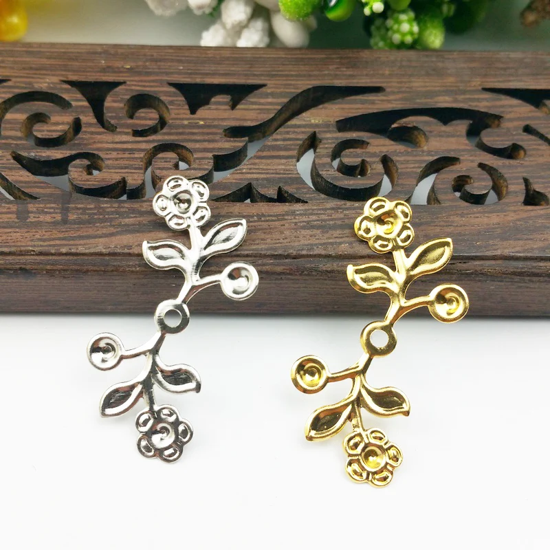 20pcs 13x31mm Filigree Wraps Metal Charms For Embellishment Scrapbook DIY Jewelry Metal Craft Wraps
20pcs 13x31mm Filigree Wraps Metal Charms For Embellishment Scrapbook DIY Jewelry Metal Craft Wraps
