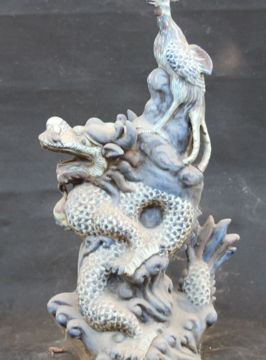24" Old Chinese Blue White Porcelain Animal Dragon Phoenix Dragons Feng Statue
24" Old Chinese Blue White Porcelain Animal Dragon Phoenix Dragons Feng Statue