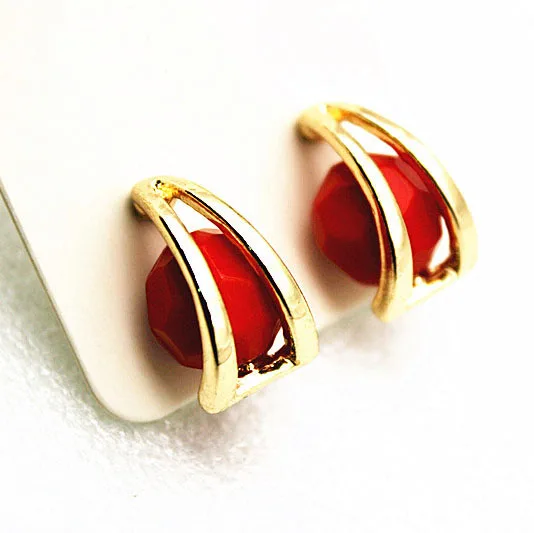 New Fashion Alloy Arc-shaped Stud Earrings for Women Charming Hot Beads Earrings Statement Jewelry Accessory
New Fashion Alloy Arc-shaped Stud Earrings for Women Charming Hot Beads Earrings Statement Jewelry Accessory