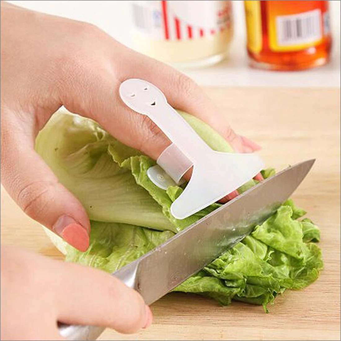 Practical Kitchen Chopping Vegetables Armguard Cooking Tools Kitchen Accessories Vegetable Tools Vegetable Cutter Mold
Practical Kitchen Chopping Vegetables Armguard Cooking Tools Kitchen Accessories Vegetable Tools Vegetable Cutter Mold