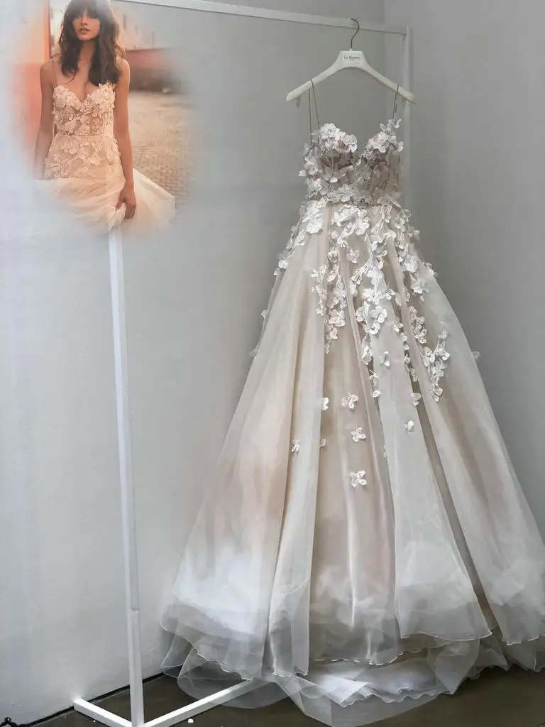 Beach Wedding Dress 2019 Sexy Spaghetti Straps Organza Flowers Pearls Wedding Gowns Long Backless Bride Dresses Abito Da Sposa
Beach Wedding Dress 2019 Sexy Spaghetti Straps Organza Flowers Pearls Wedding Gowns Long Backless Bride Dresses Abito Da Sposa