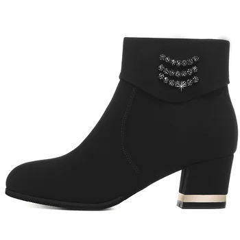 New solid color round head ankle boots female back zipper thick with women's booties Autumn and winter footwear fashion
New solid color round head ankle boots female back zipper thick with women's booties Autumn and winter footwear fashion