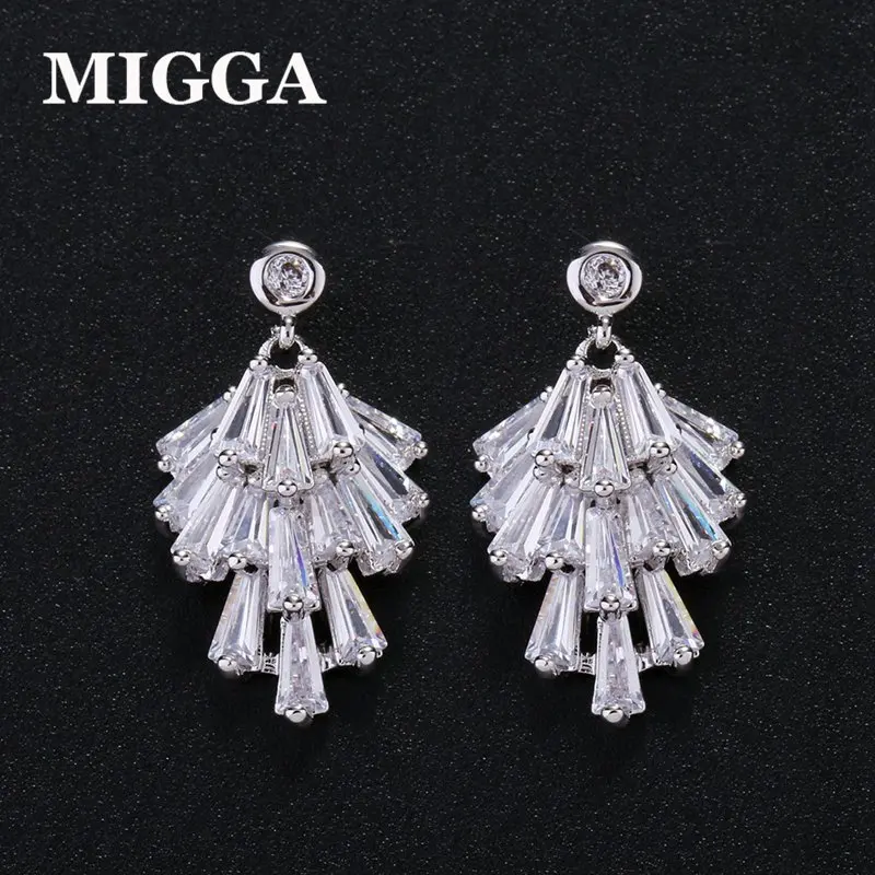 MIGGA Shining Cubic Zircon Tassel Women Earrings Fashion Party Gift Jewelry Oorbellen Hangers Pendientes Dangle Earrings
MIGGA Shining Cubic Zircon Tassel Women Earrings Fashion Party Gift Jewelry Oorbellen Hangers Pendientes Dangle Earrings