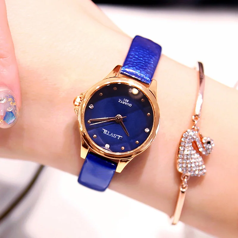 Top Brand Fashion Bracelet Women Watches Blue Small Leather Crystal WristWatches Women Dress Ladies Quartz Clock Dropshiping
Top Brand Fashion Bracelet Women Watches Blue Small Leather Crystal WristWatches Women Dress Ladies Quartz Clock Dropshiping