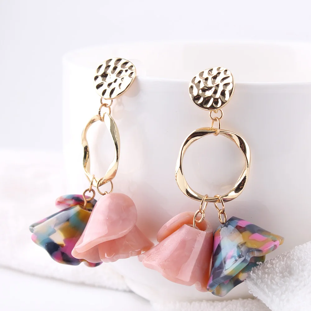New Fashion Drop Earrings For Women Jewelry Sweet Acrylic Earrings Petal Crystal Flower Long Pendant Multicolor Earrings
New Fashion Drop Earrings For Women Jewelry Sweet Acrylic Earrings Petal Crystal Flower Long Pendant Multicolor Earrings