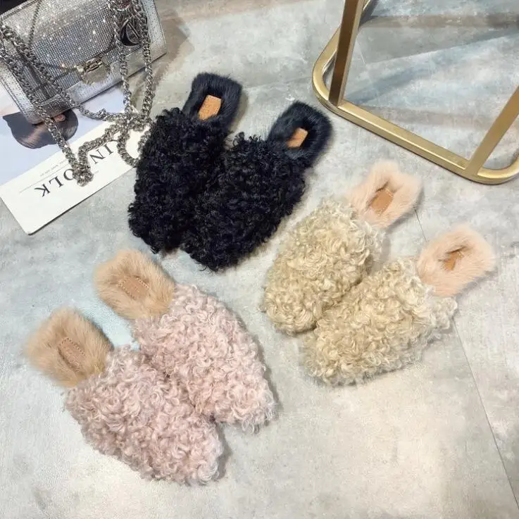 2018 new fashions women autumn and winter curly wool wrap toe slippers female warm with plush velvet slippers
2018 new fashions women autumn and winter curly wool wrap toe slippers female warm with plush velvet slippers